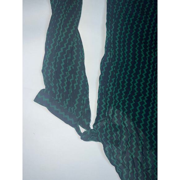 Maeve ANTHROPOLOGIE Shirt Size XS Green Navy Della Sheer Chevron Tie Neck Sleeve - Picture 14 of 16